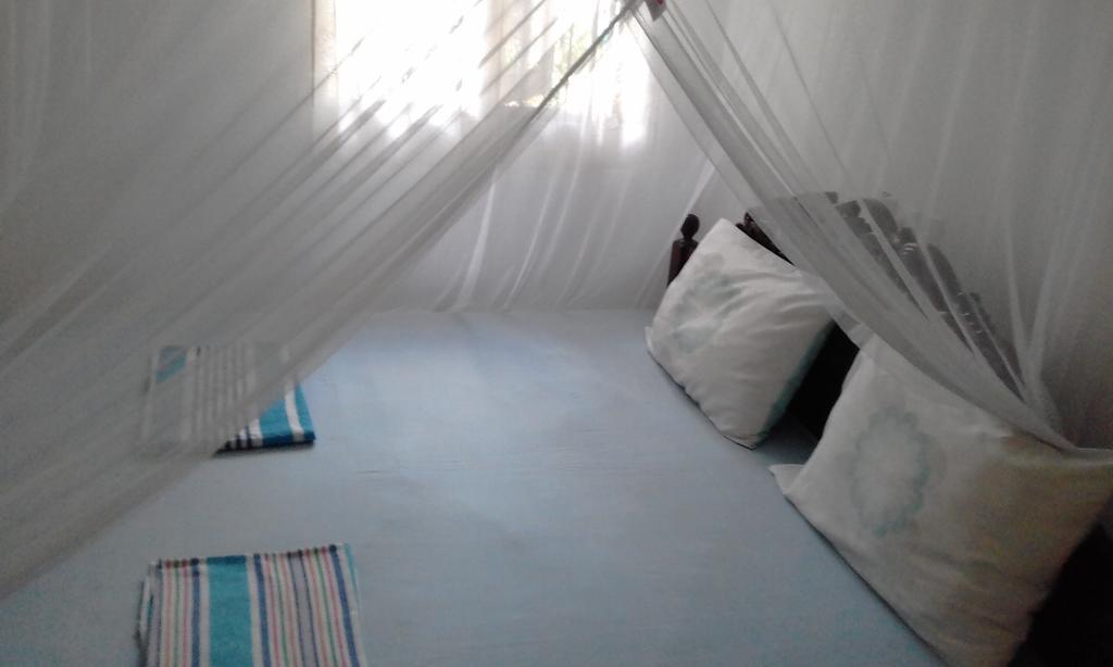 Senith Guest House Mirissa Exterior photo