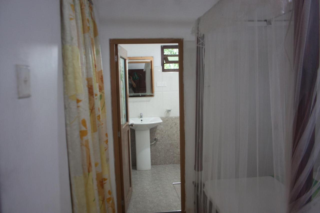 Senith Guest House Mirissa Exterior photo